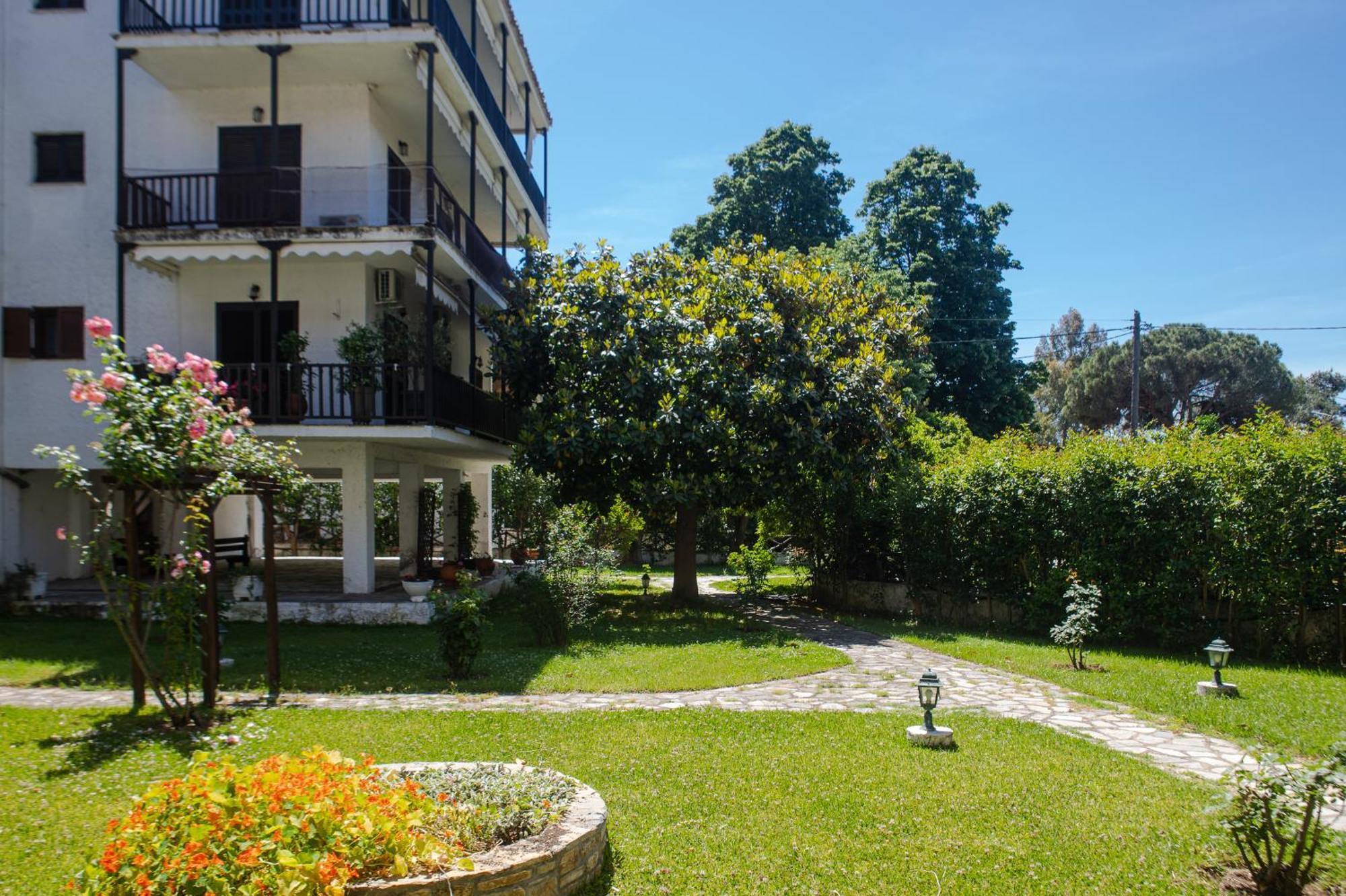 Villa Kalifteri Beach House à Áfissos Extérieur photo